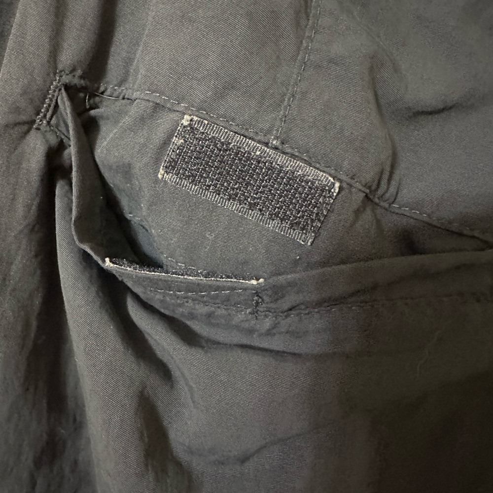 Royal Robbins Mens Size 33 Shorts Navy Cargo - Picture 6 of 8